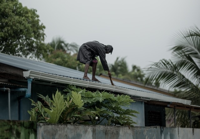 How Routine Gutter Cleaning by Dallas Handyman Experts Prevents Home Water Damage Year-Round